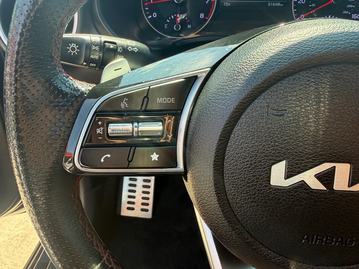 2023 Kia Forte GT - Photo 11