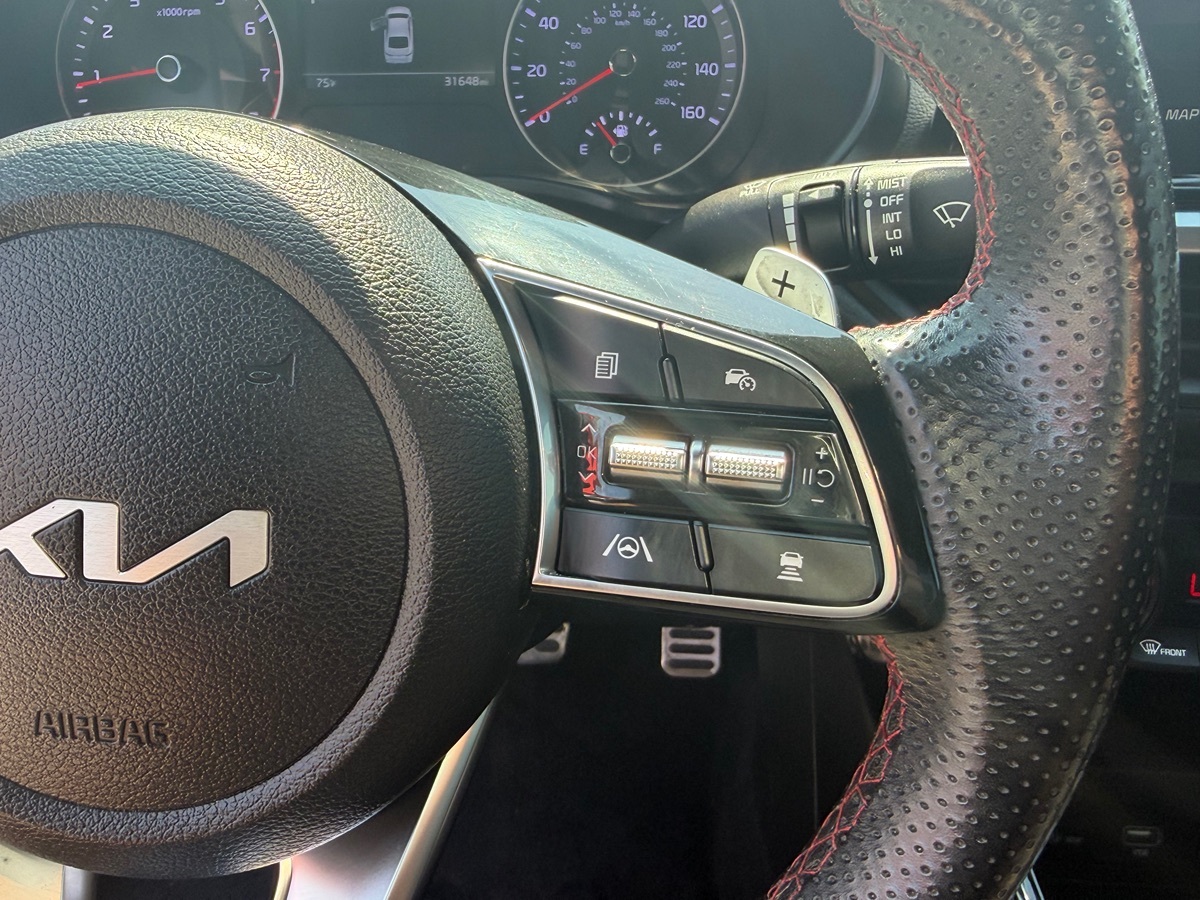 2023 Kia Forte GT - Photo 12