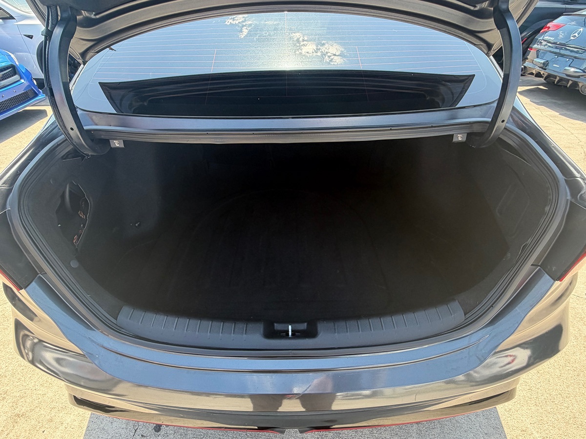 2023 Kia Forte GT - Photo 18