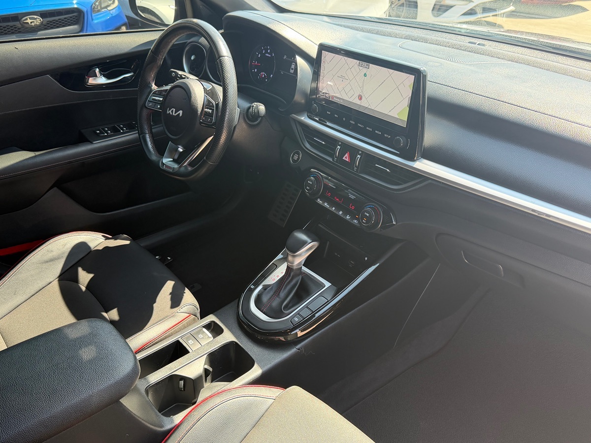 2023 Kia Forte GT - Photo 21