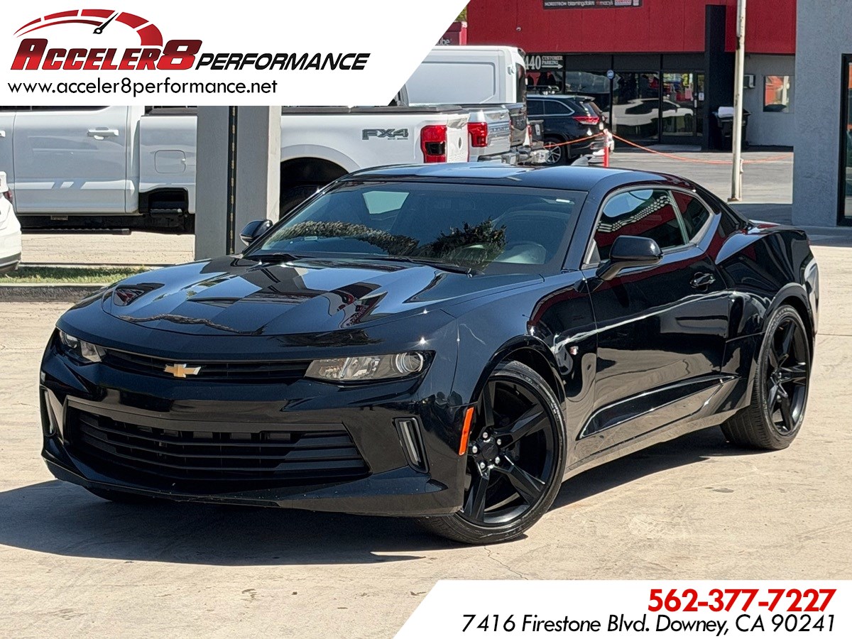 2017 Chevrolet Camaro 1LT RWD photo