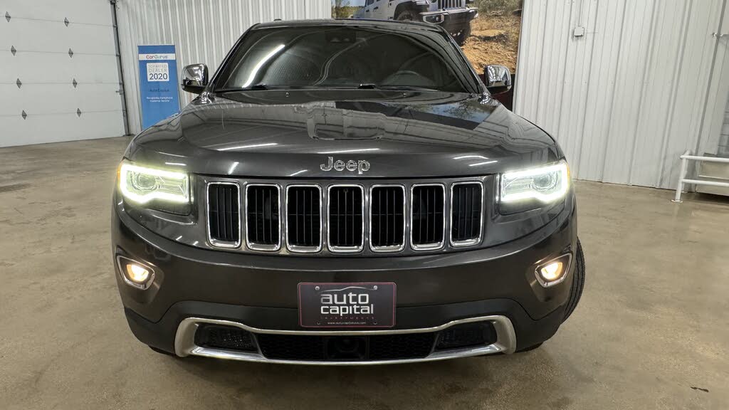 2016 Jeep Grand Cherokee Limited photo 2