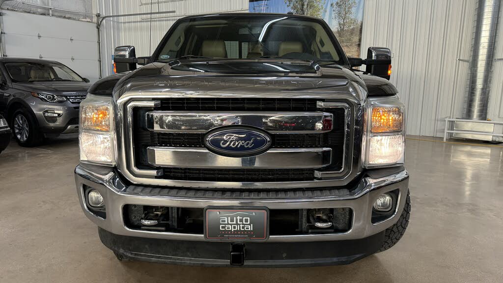 2012 Ford F-250 Super Duty Lariat photo 2