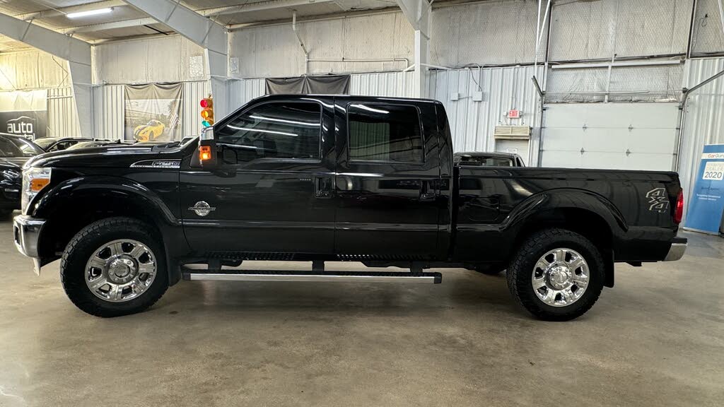 2012 Ford F-250 Super Duty Lariat photo 4