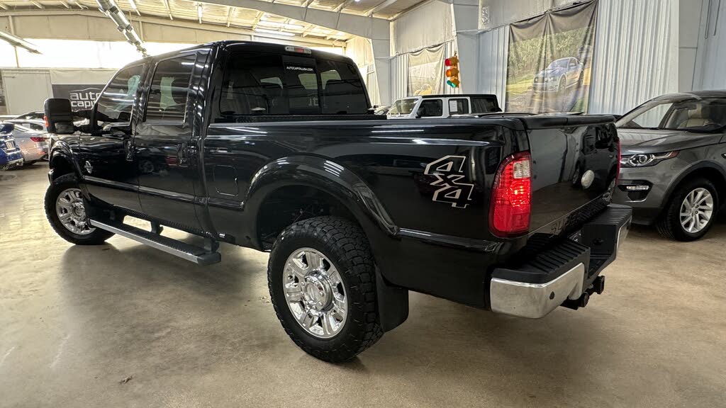 2012 Ford F-250 Super Duty Lariat photo 5