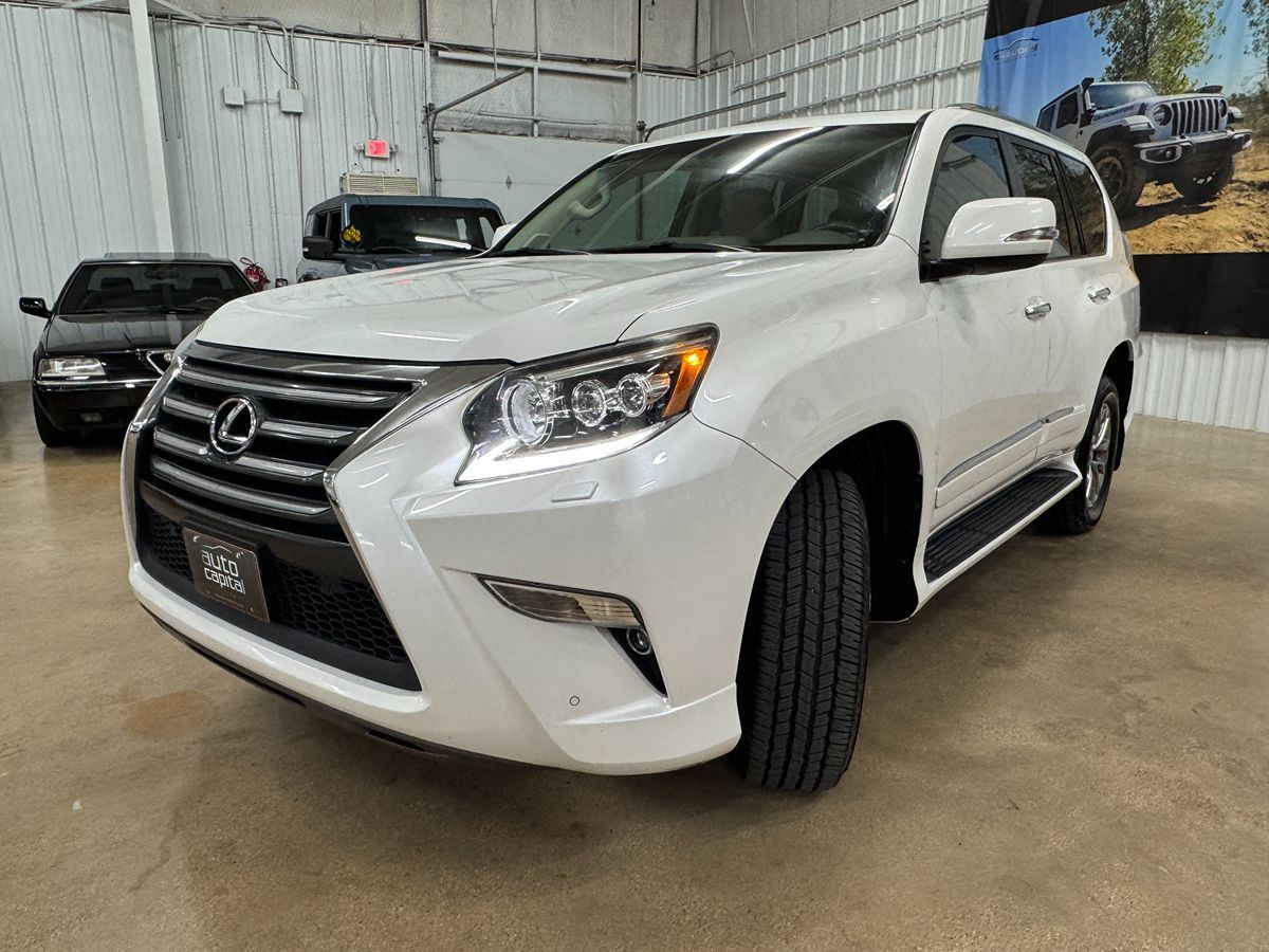 2016 Lexus GX 460 Luxury photo 2
