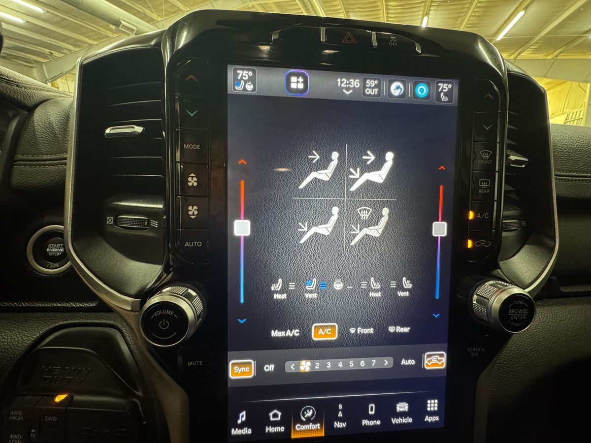 2023 Ram 2500 Laramie photo 17