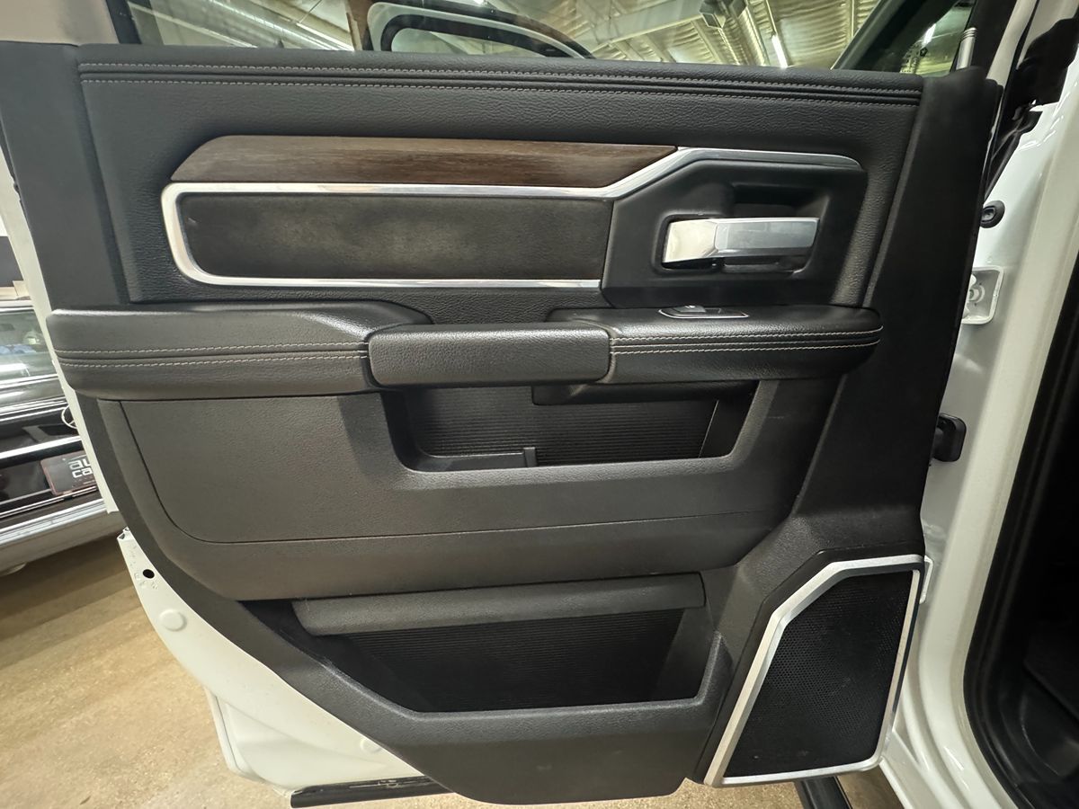 2023 Ram 2500 Laramie photo 22