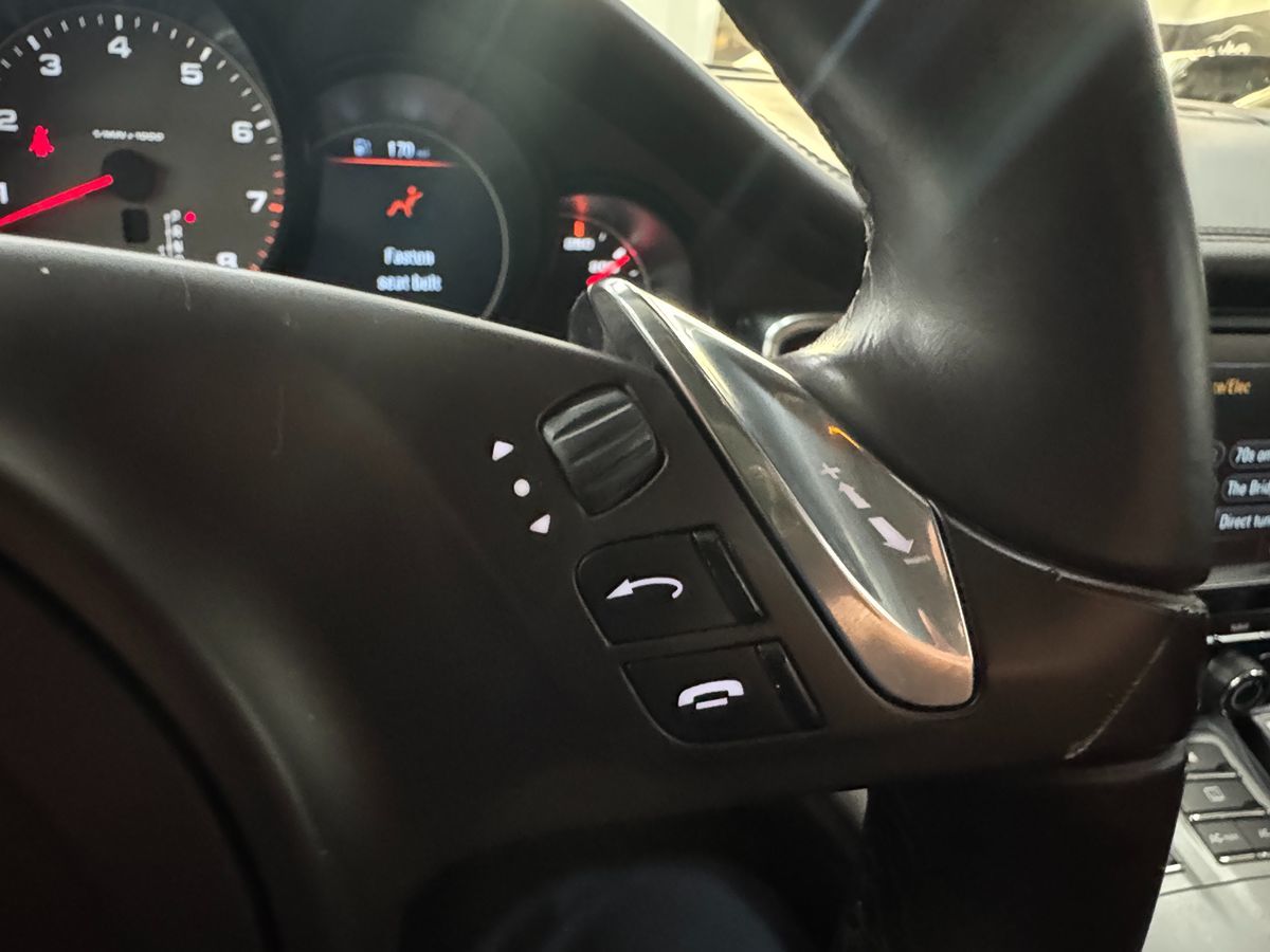2010 Porsche Panamera S photo 17