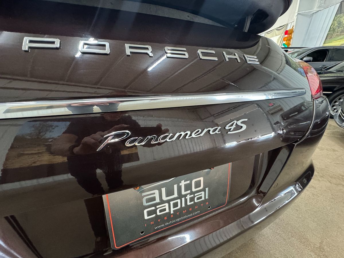 2010 Porsche Panamera S photo 40