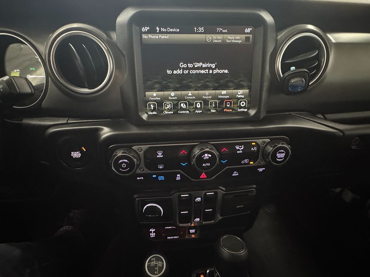 2022 Jeep Wrangler Unlimited Rubicon 4xe photo 17