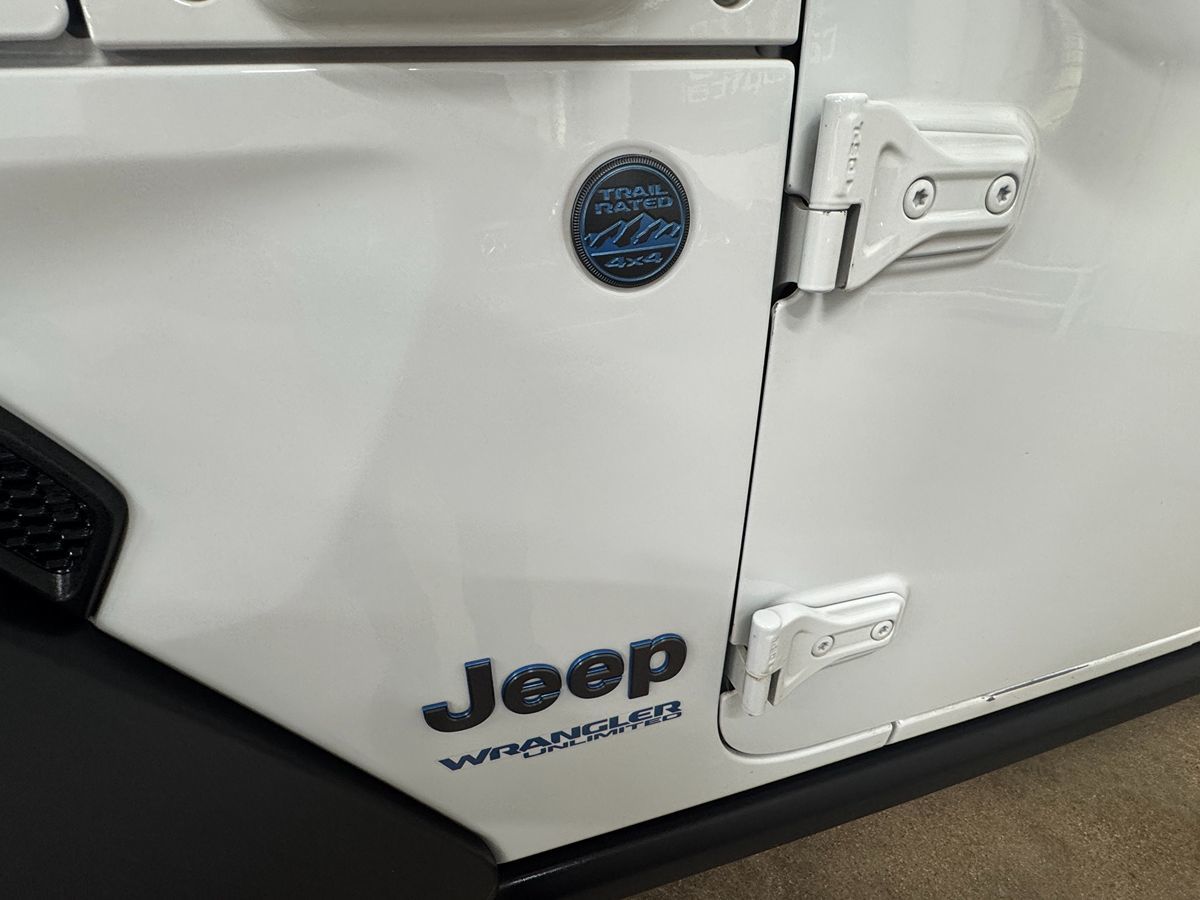 2022 Jeep Wrangler Unlimited Rubicon 4xe photo 32