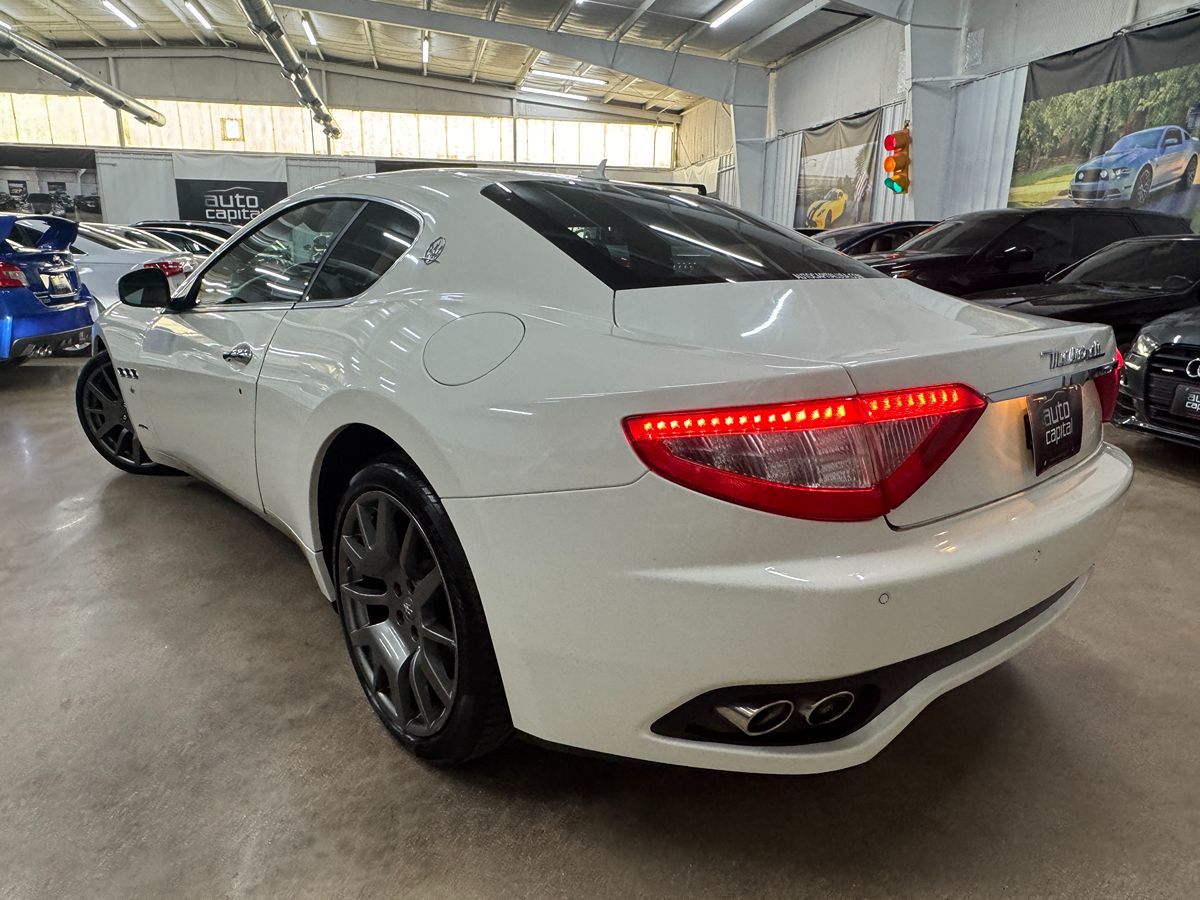 2010 Maserati Granturismo S Automatic photo 5