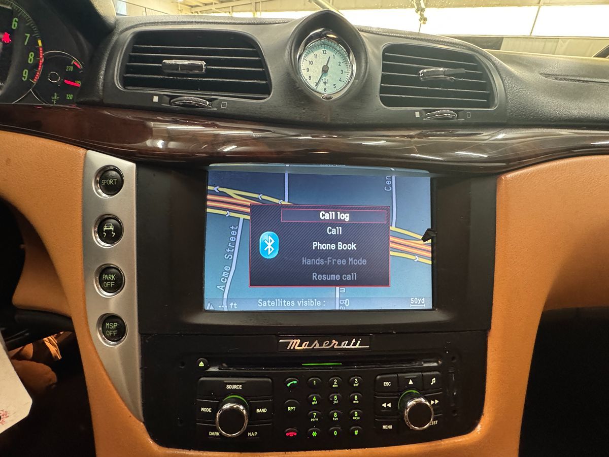 2010 Maserati Granturismo S Automatic photo 22