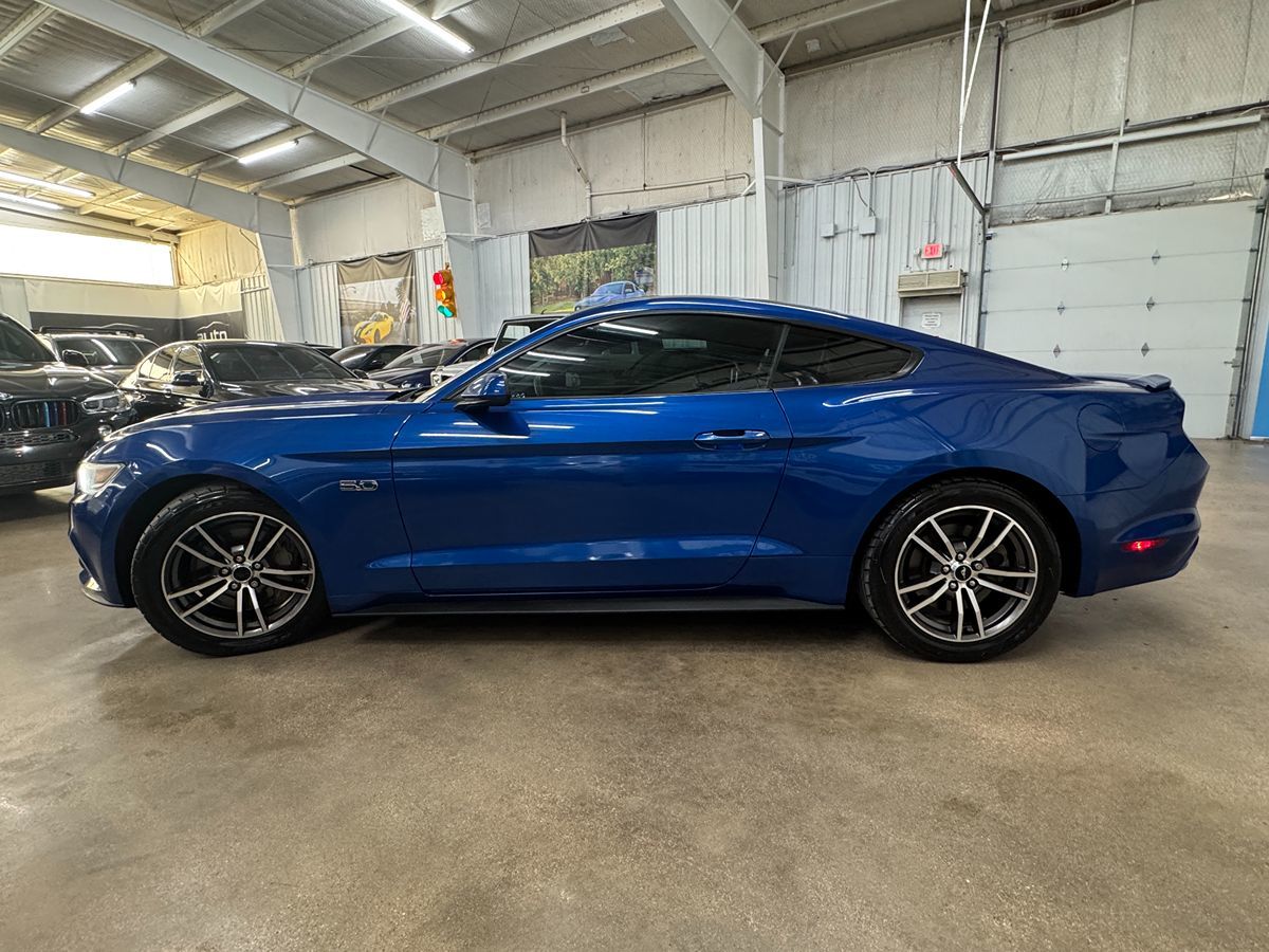 2017 Ford Mustang GT photo 4