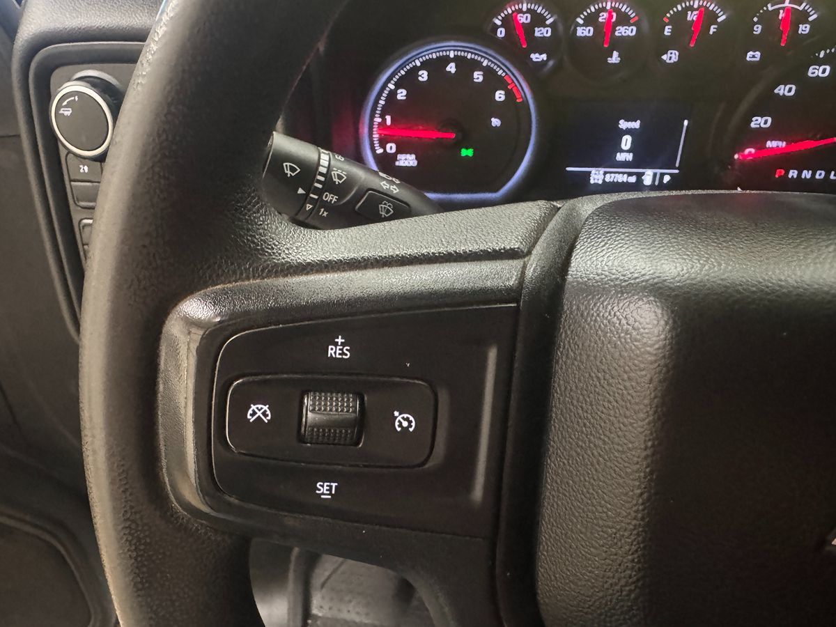 2023 Chevrolet Silverado 2500HD Custom photo 11