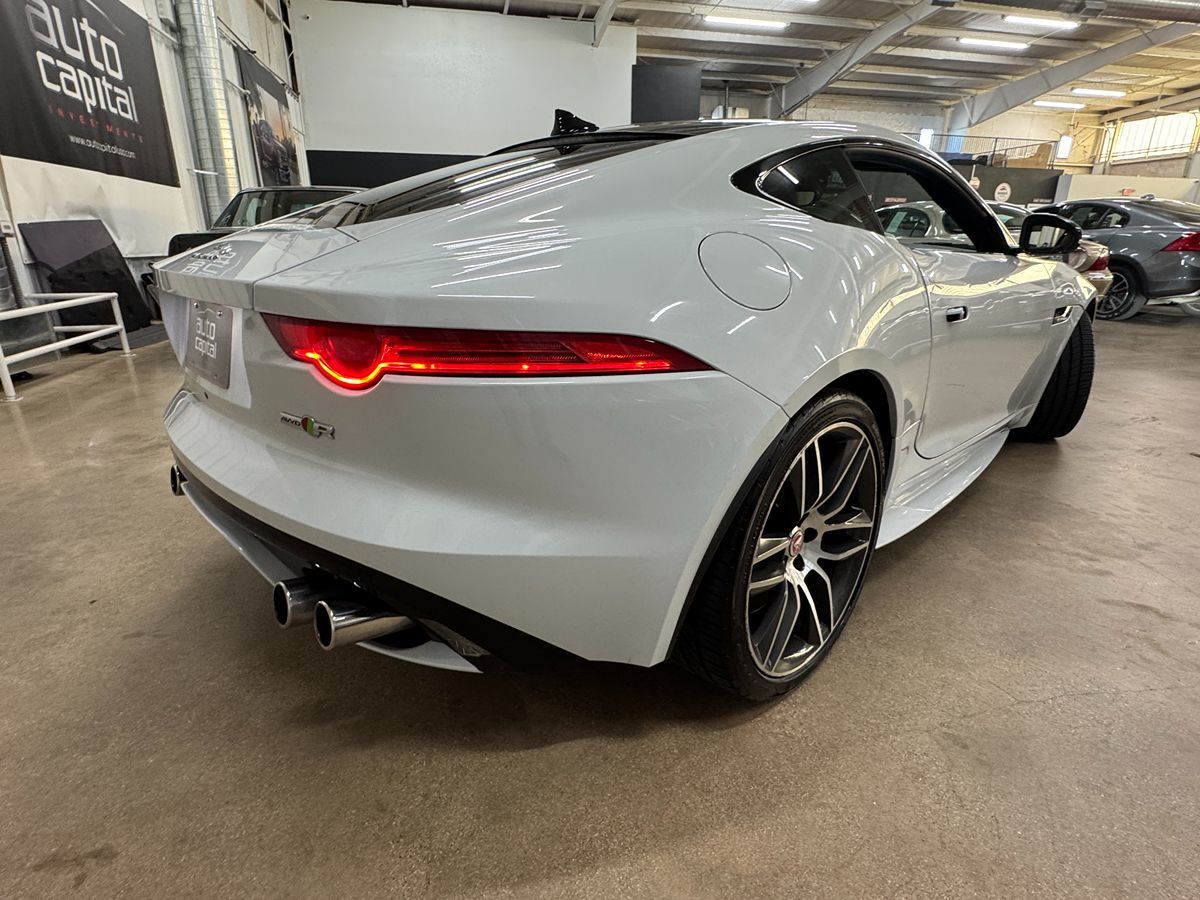 2016 Jaguar F-TYPE R photo 6
