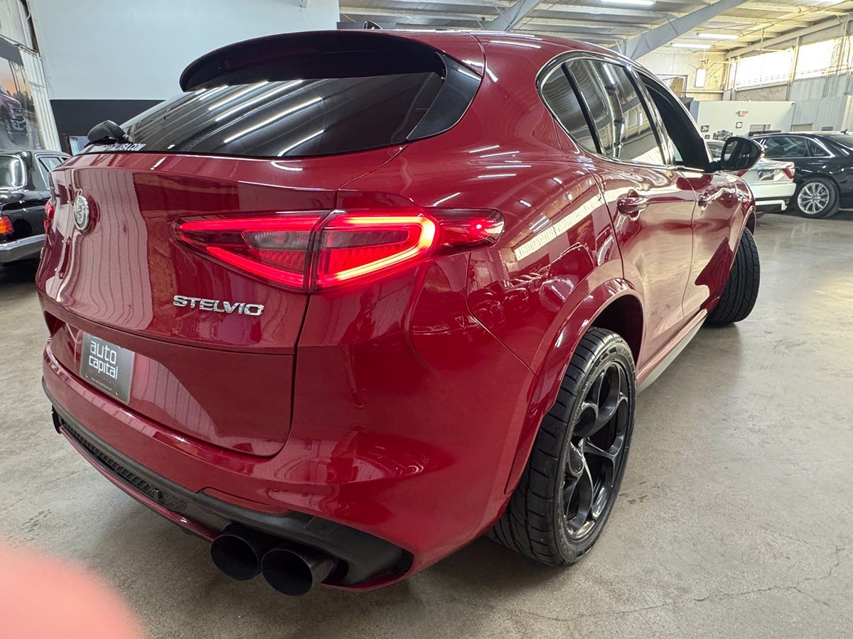 2018 Alfa Romeo Stelvio Quadrifoglio photo 7