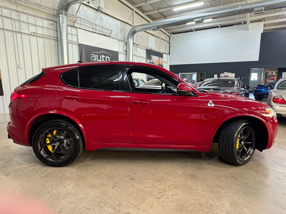 2018 Alfa Romeo Stelvio Quadrifoglio photo 8
