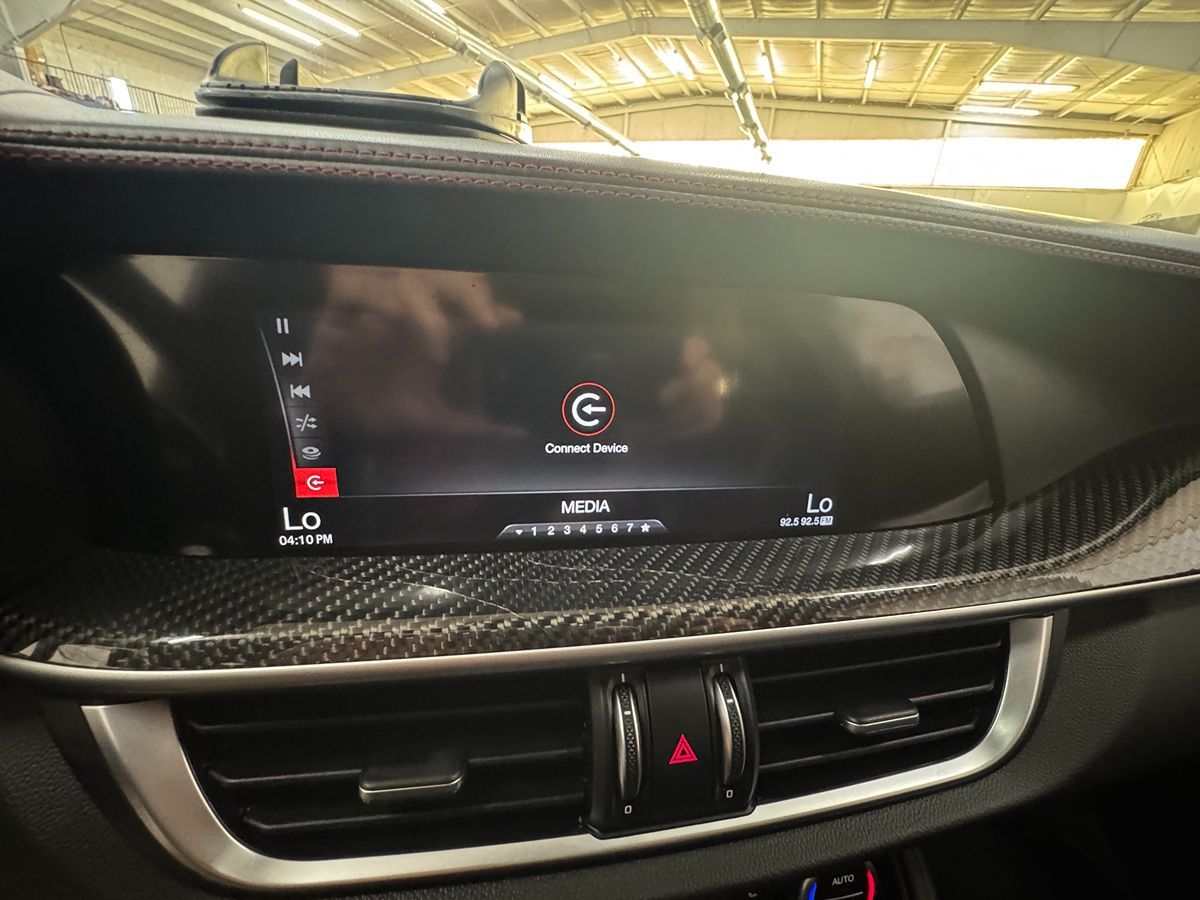 2018 Alfa Romeo Stelvio Quadrifoglio photo 24
