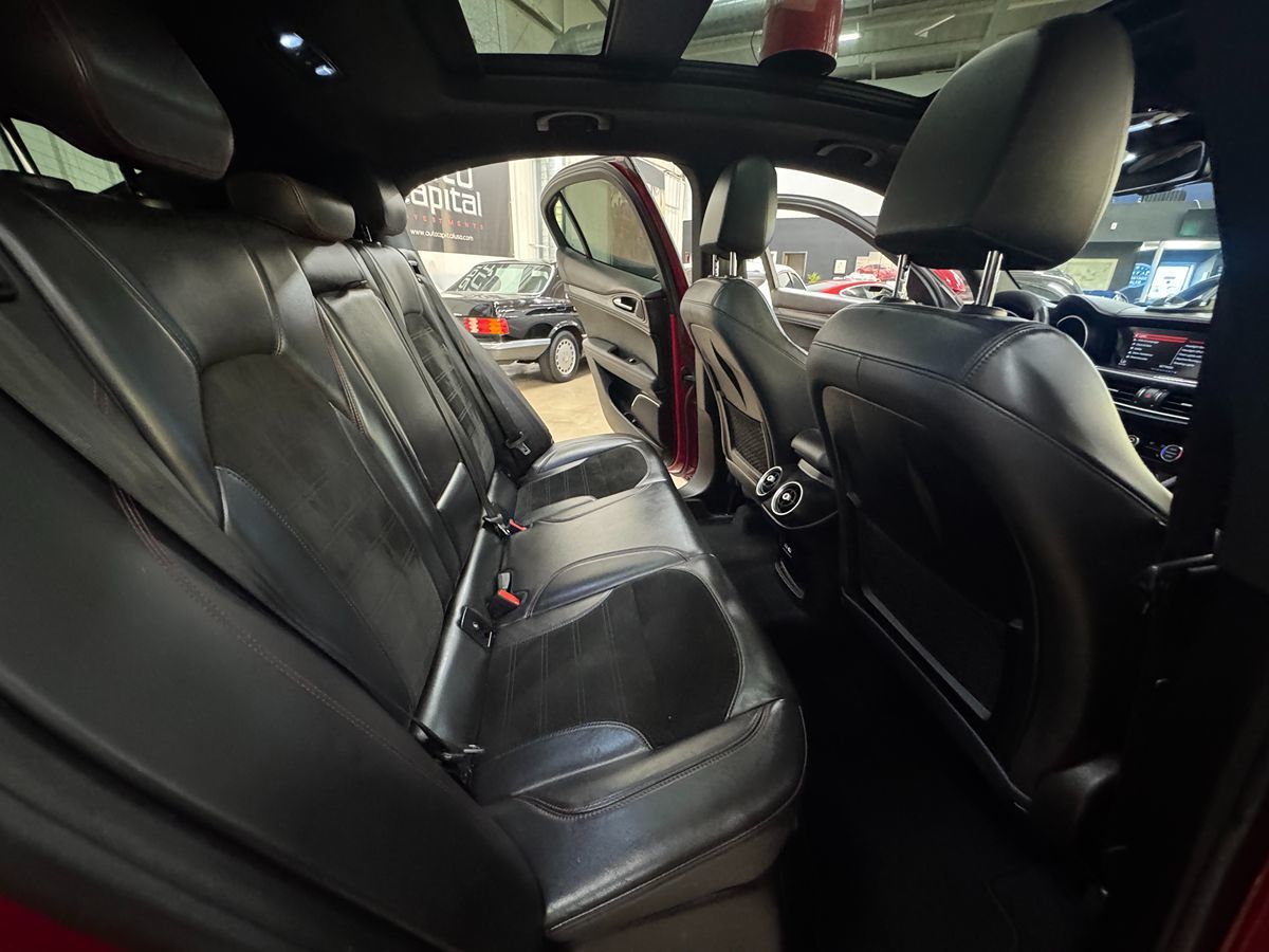 2018 Alfa Romeo Stelvio Quadrifoglio photo 37