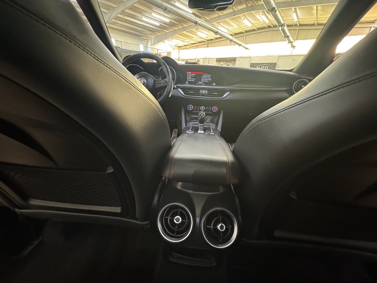 2018 Alfa Romeo Stelvio Quadrifoglio photo 38