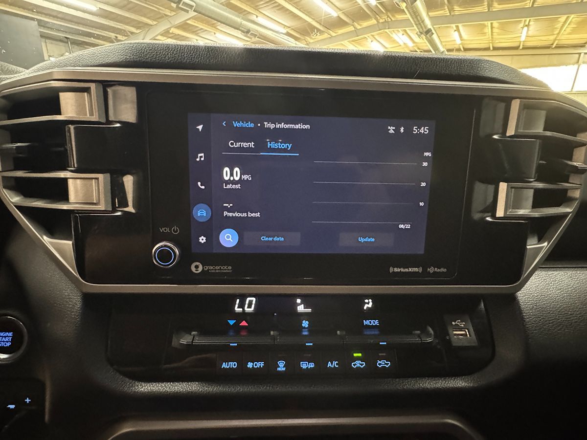 2022 Toyota Tundra SR5 photo 16