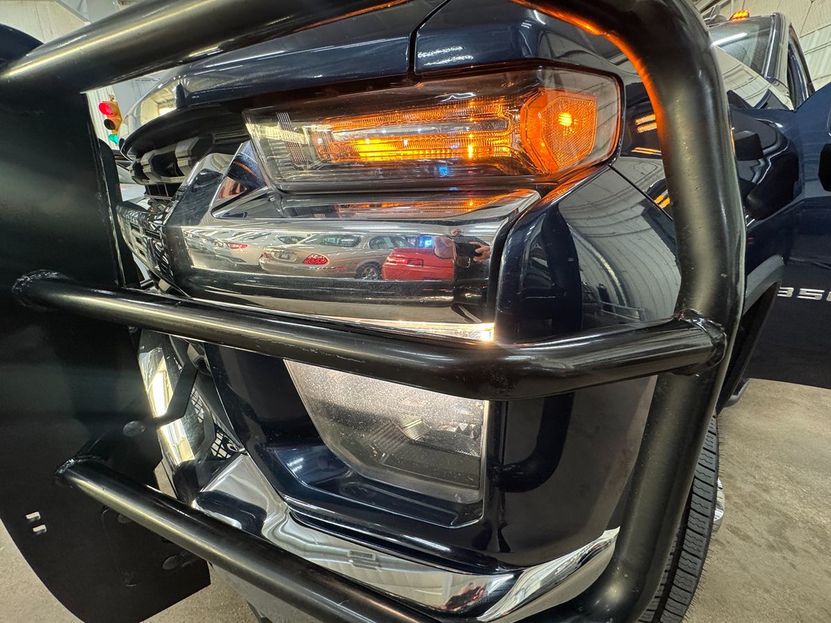 2021 Chevrolet Silverado 3500HD LT photo 28