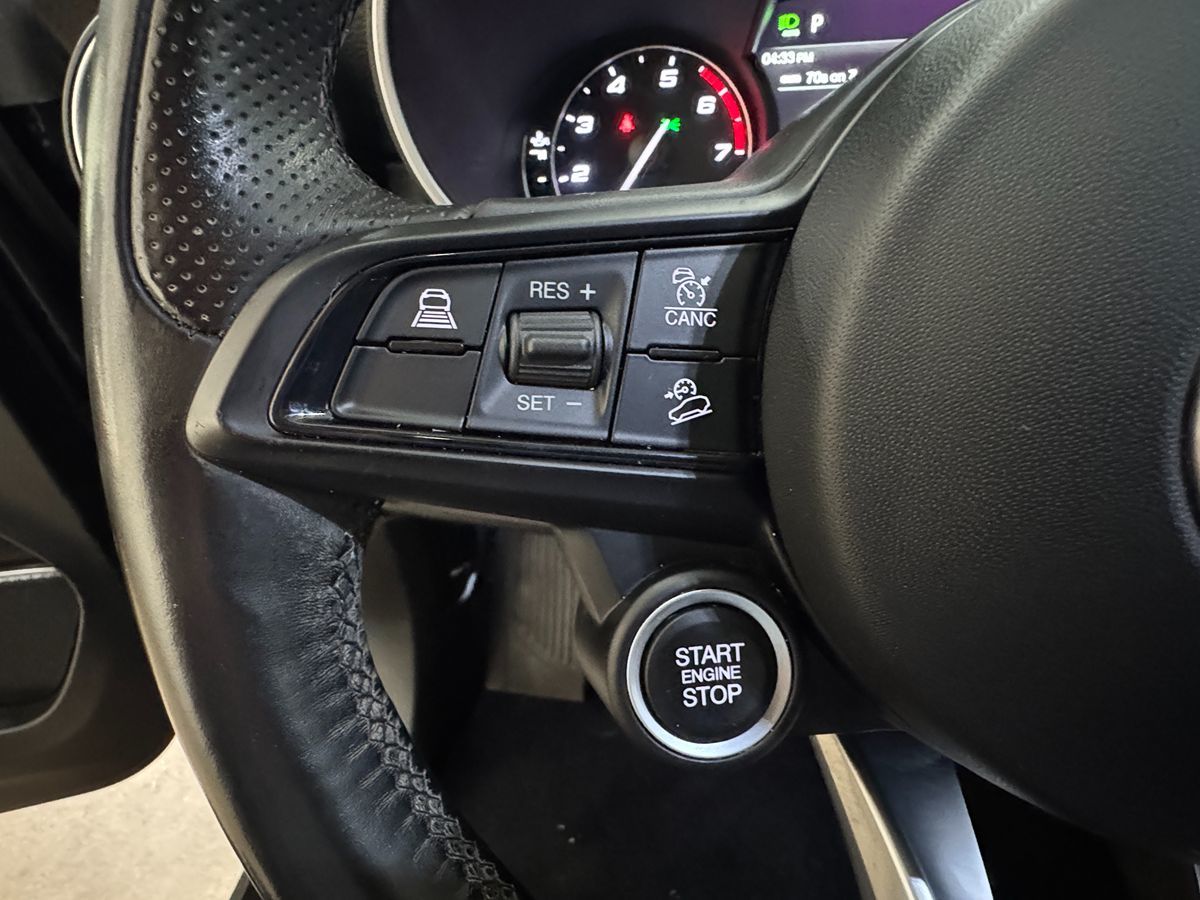 2021 Alfa Romeo Stelvio Sport Base photo 12
