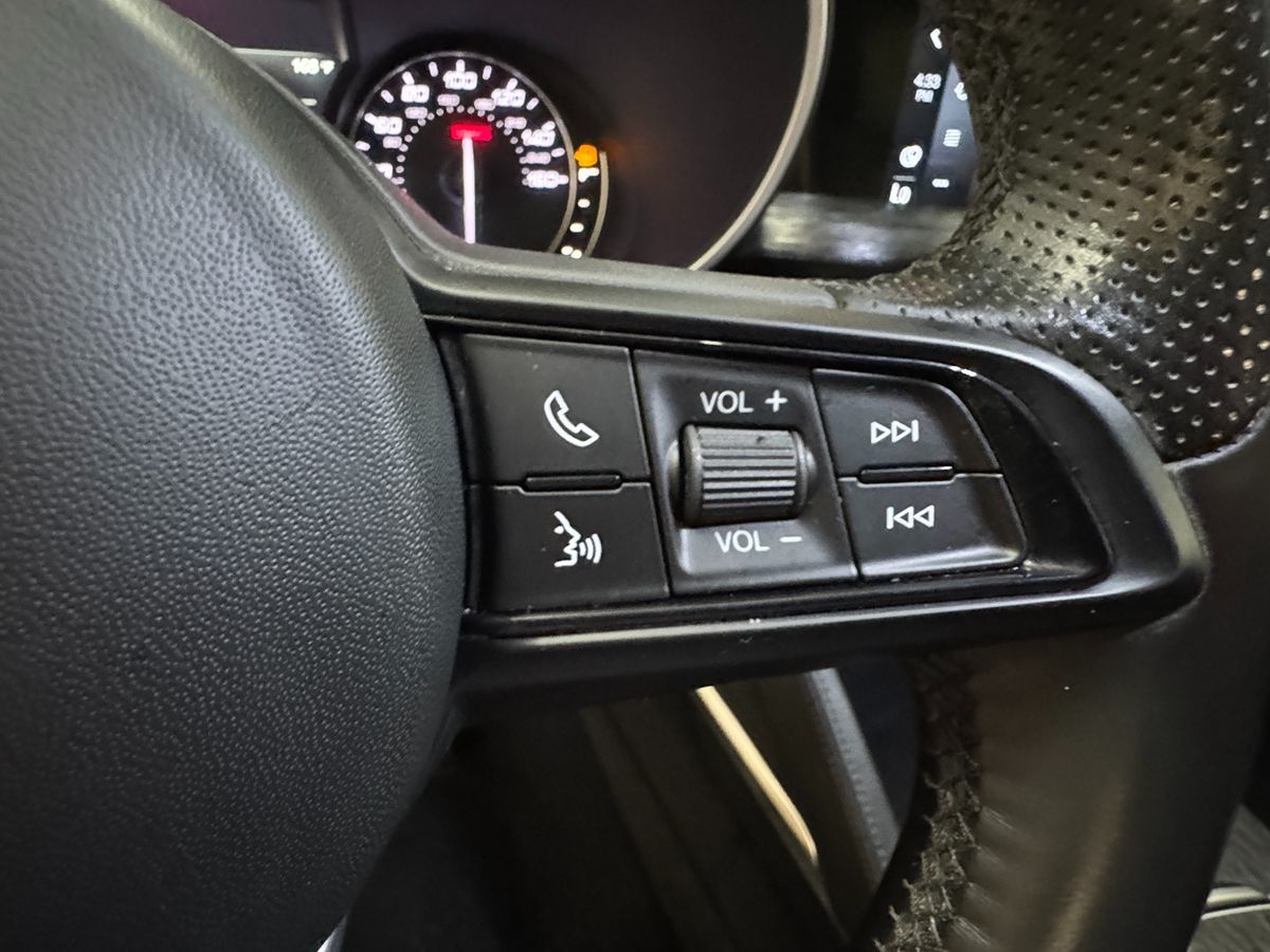2021 Alfa Romeo Stelvio Sport Base photo 14