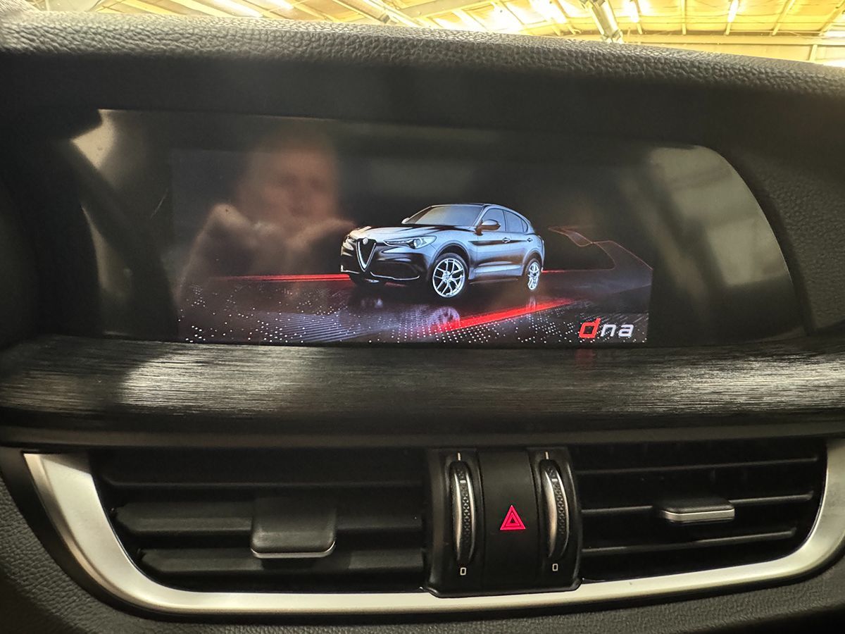 2021 Alfa Romeo Stelvio Sport Base photo 26