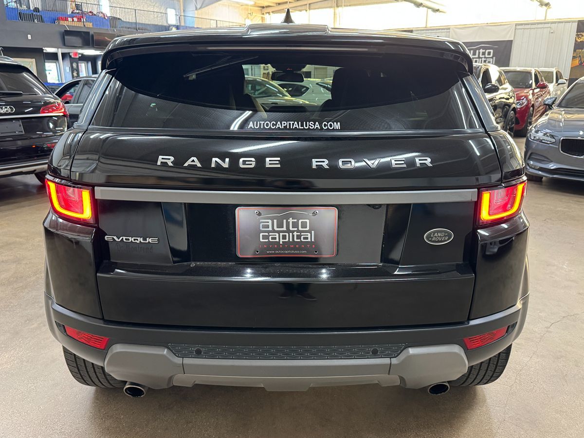 2018 Land Rover Range Rover Evoque SE photo 2