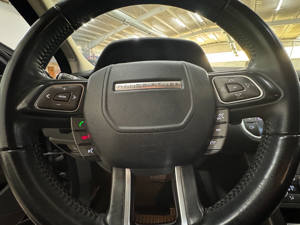 2018 Land Rover Range Rover Evoque SE photo 9