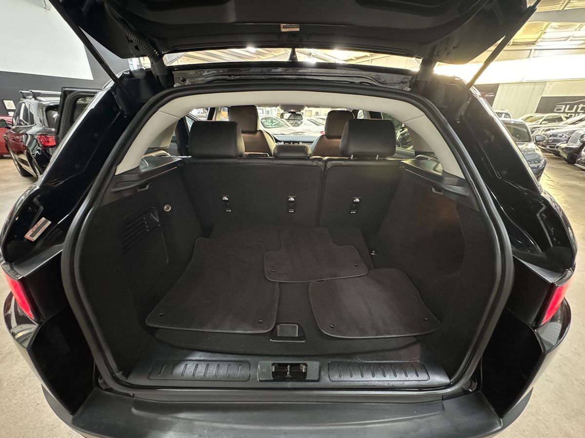 2018 Land Rover Range Rover Evoque SE photo 20