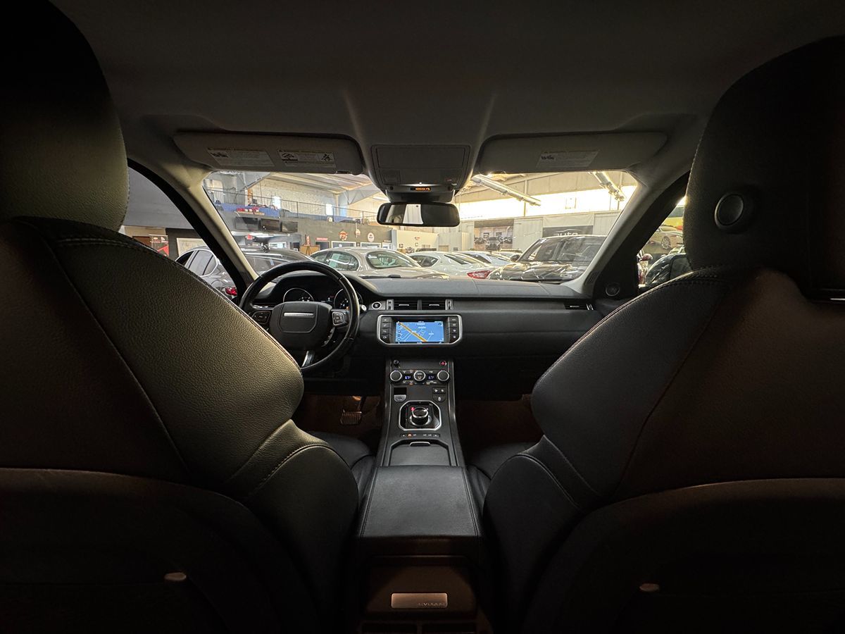 2018 Land Rover Range Rover Evoque SE photo 23