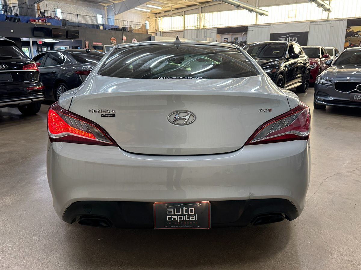 2013 Hyundai Genesis Coupe 2.0T Premium photo 6