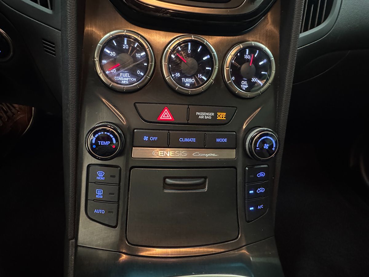 2013 Hyundai Genesis Coupe 2.0T Premium photo 18
