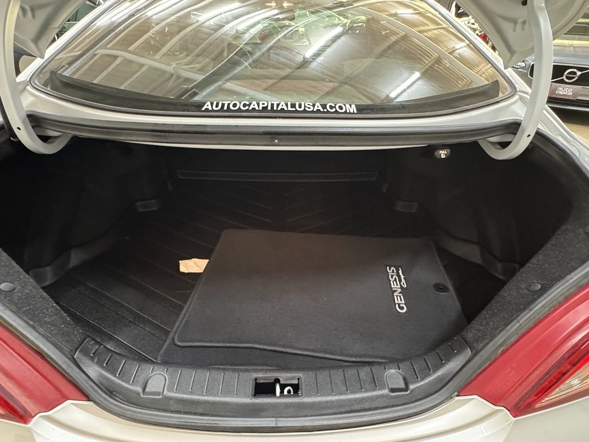 2013 Hyundai Genesis Coupe 2.0T Premium photo 24