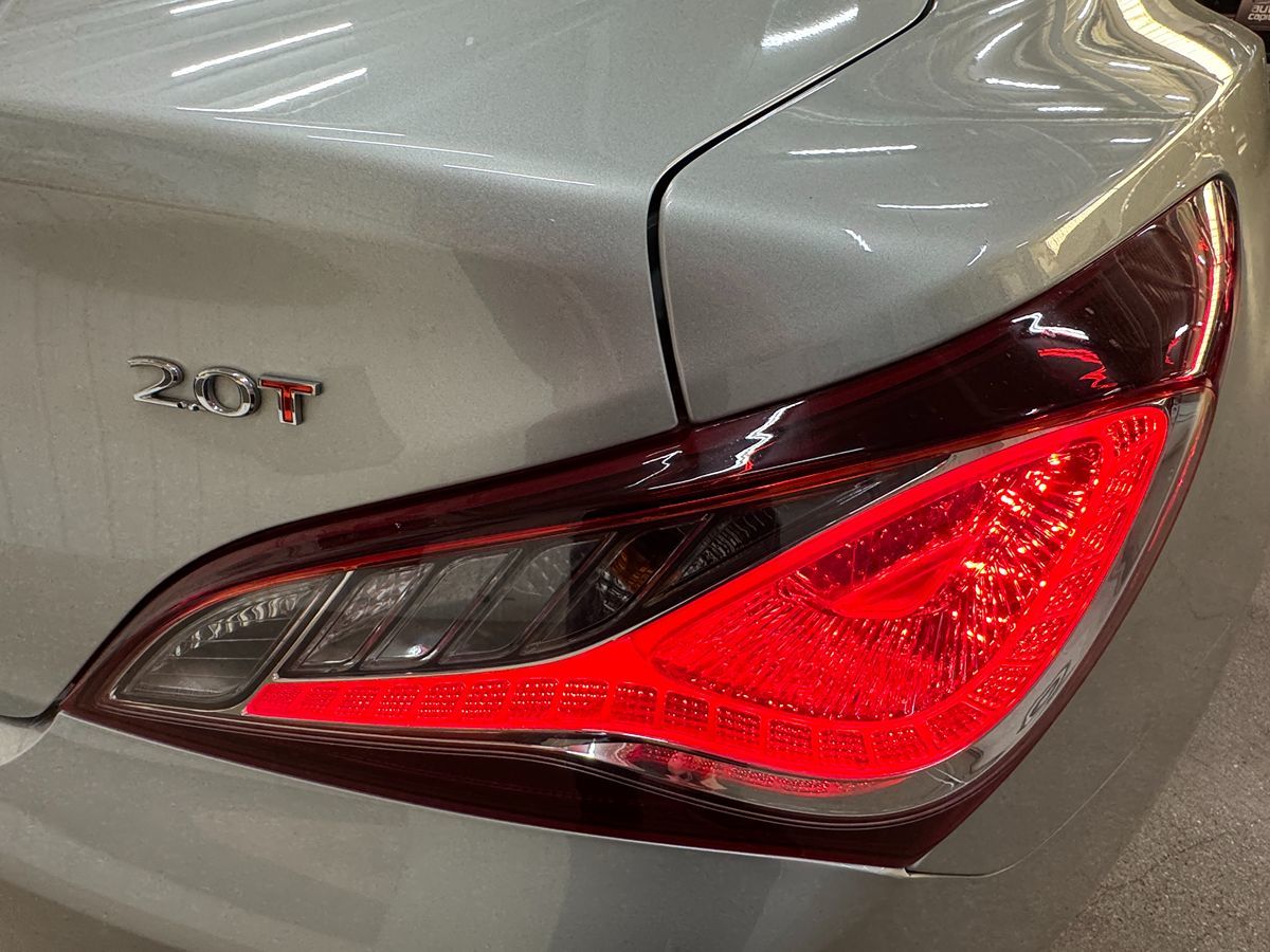 2013 Hyundai Genesis Coupe 2.0T Premium photo 33
