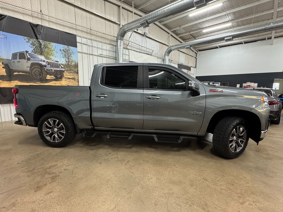 2021 Chevrolet Silverado 1500 LT Texas Edition photo 7