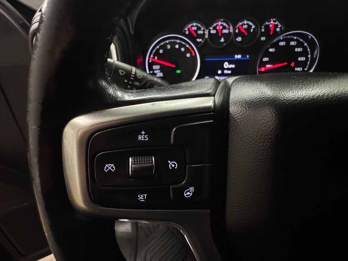 2021 Chevrolet Silverado 1500 LT Texas Edition photo 13