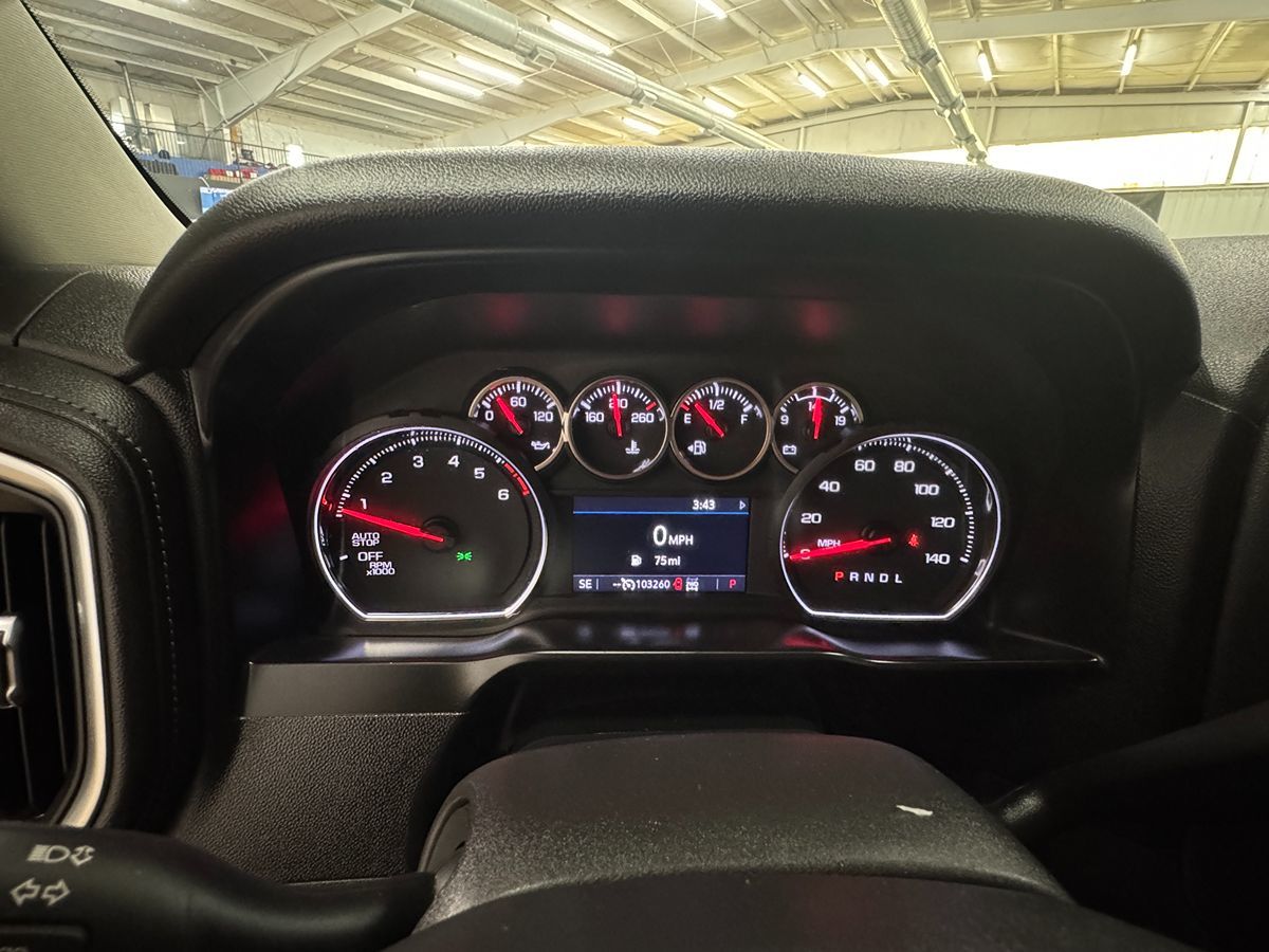 2021 Chevrolet Silverado 1500 LT Texas Edition photo 16