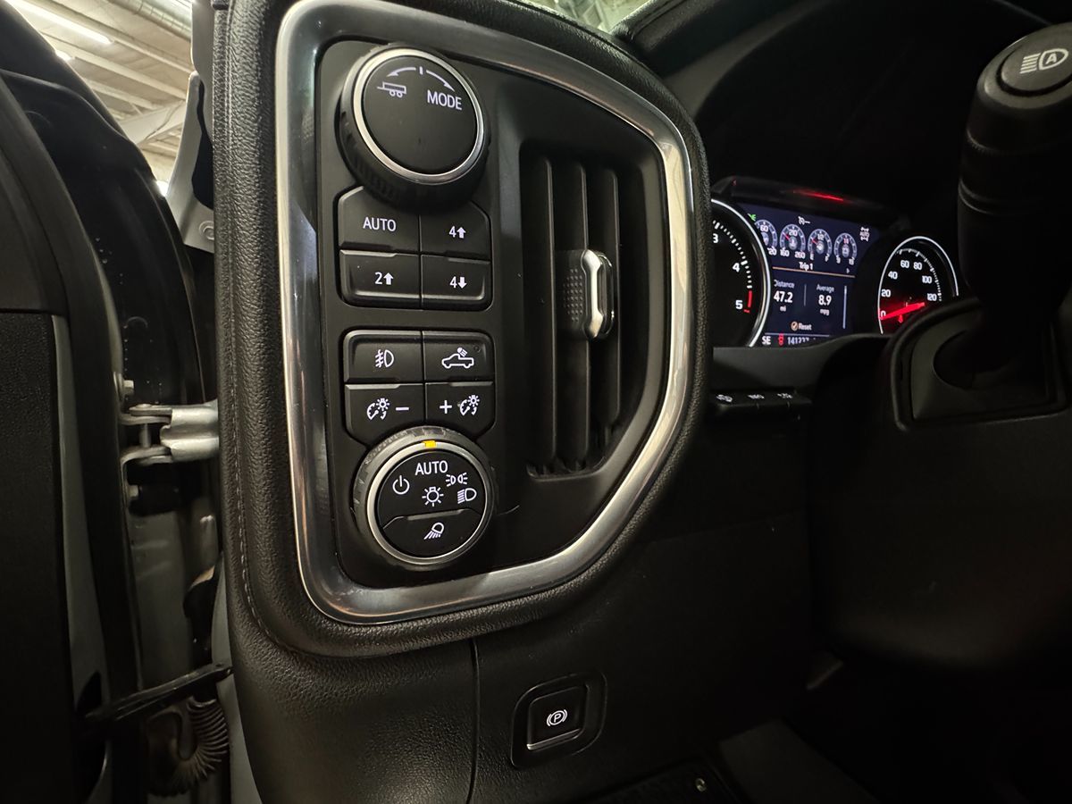 2021 Chevrolet Silverado 3500HD High Country photo 15