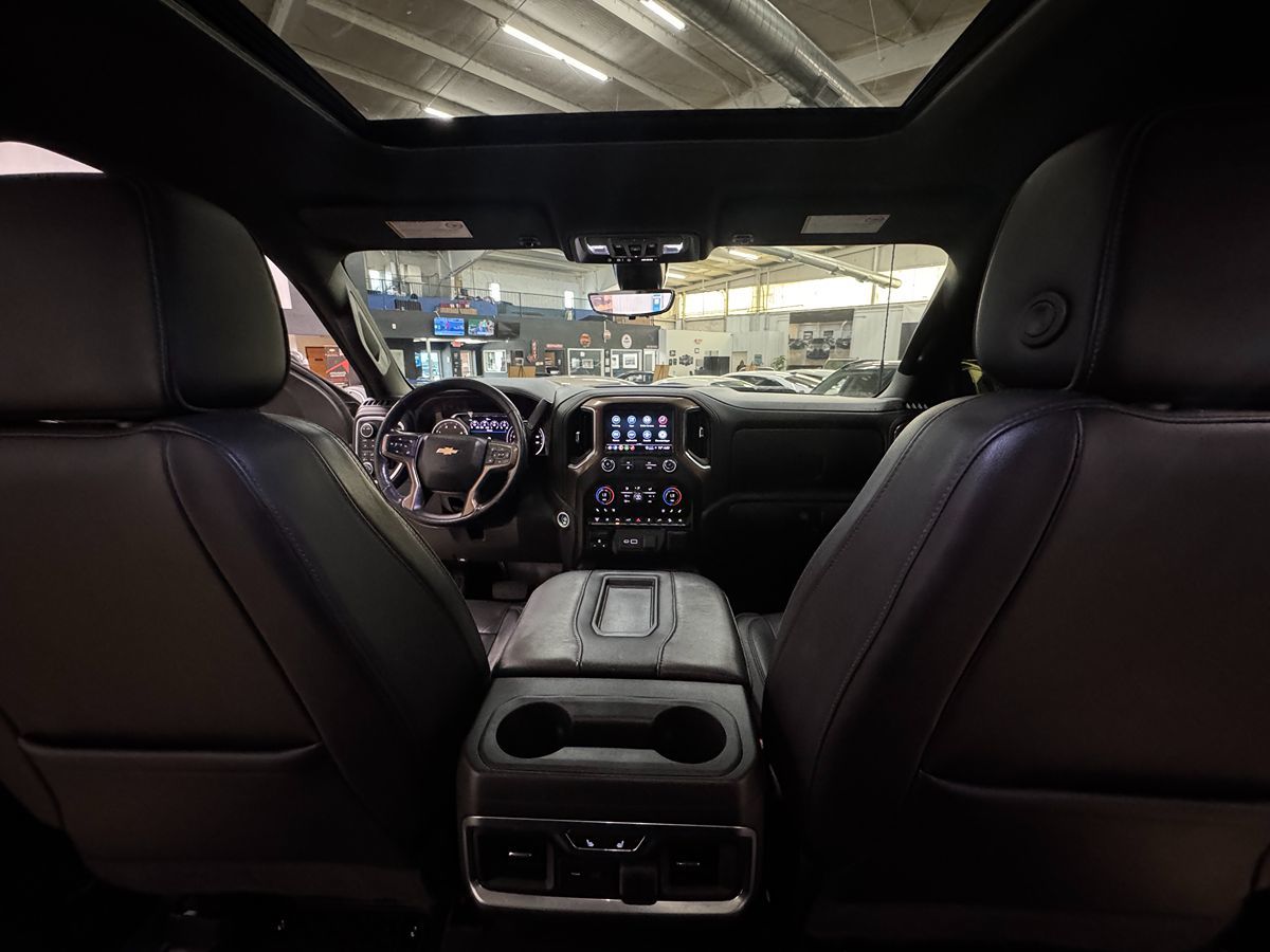 2021 Chevrolet Silverado 3500HD High Country photo 17