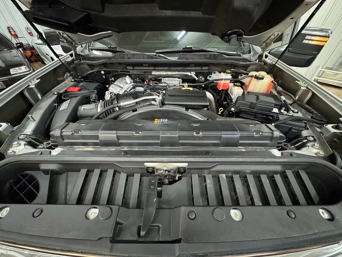 2021 Chevrolet Silverado 3500HD High Country photo 23