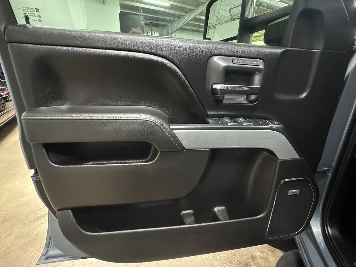 2015 Chevrolet Silverado LTZ 2500HD photo 7