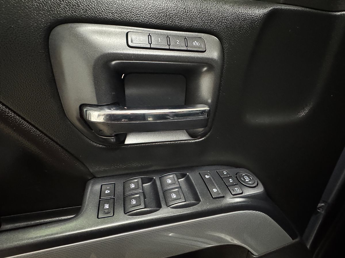 2015 Chevrolet Silverado LTZ 2500HD photo 8