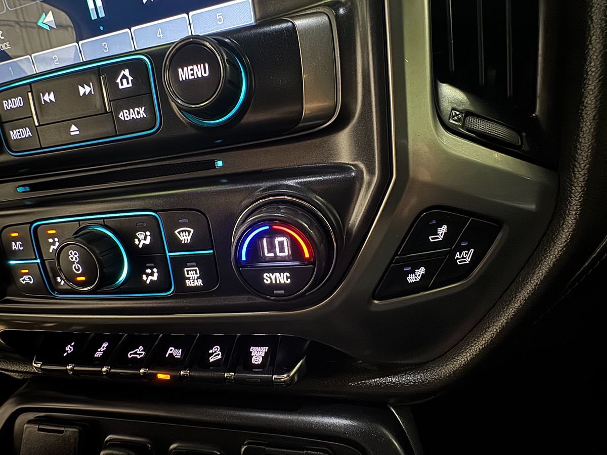 2015 Chevrolet Silverado LTZ 2500HD photo 20