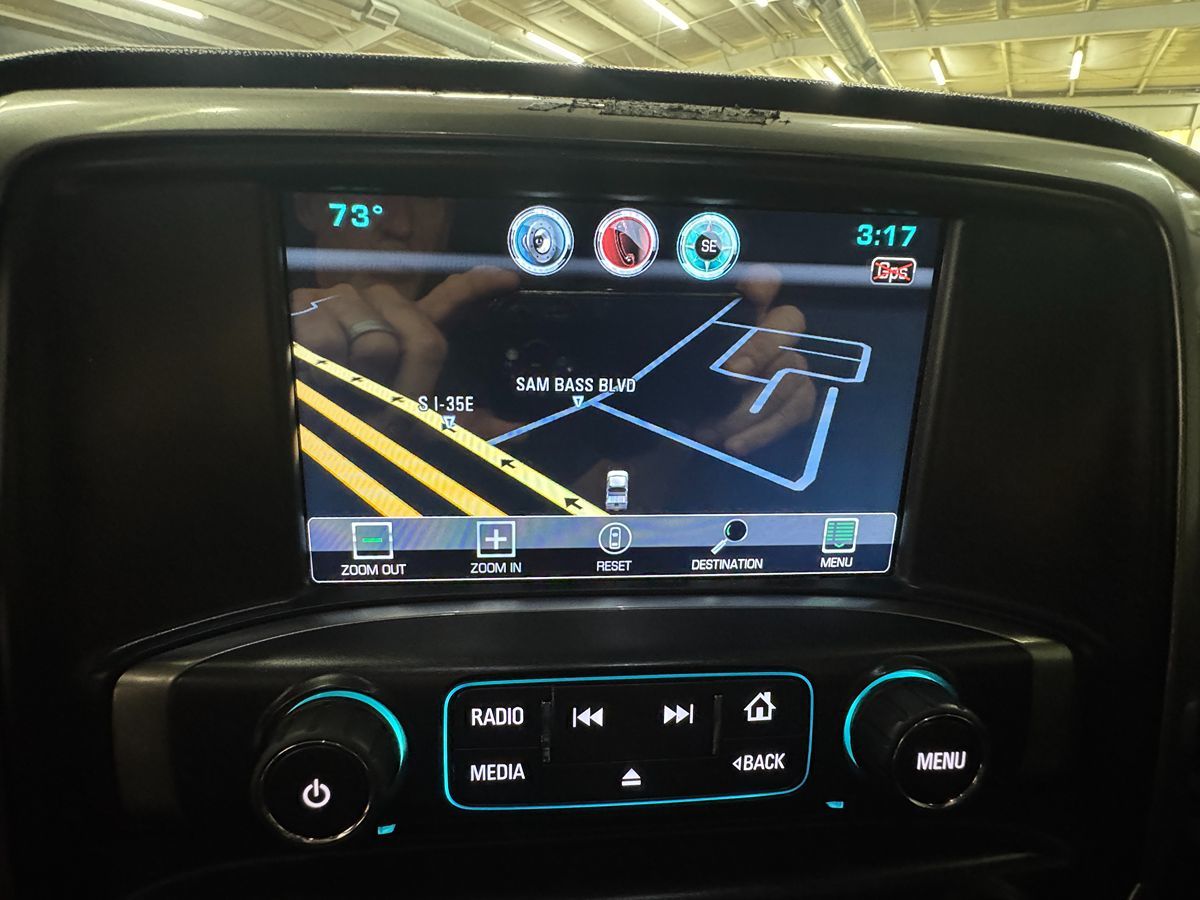 2015 Chevrolet Silverado LTZ 2500HD photo 24
