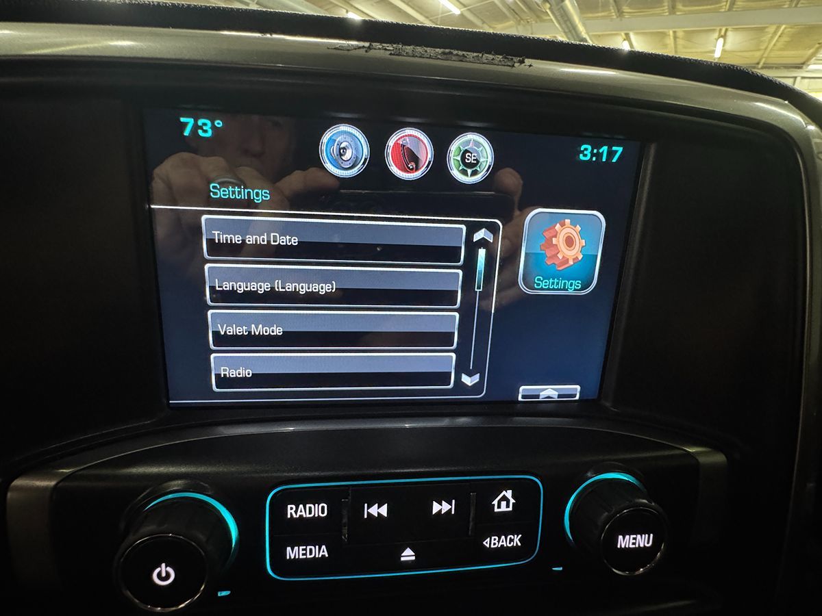 2015 Chevrolet Silverado LTZ 2500HD photo 25